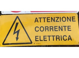 ATTENZIONE CORRENTE ELETTRICA