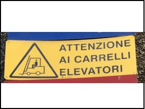 ATTENZIONE CARRELLI ELEVATORI