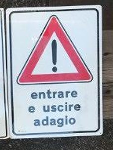 ENTRARE E USCIRE ADAGIO