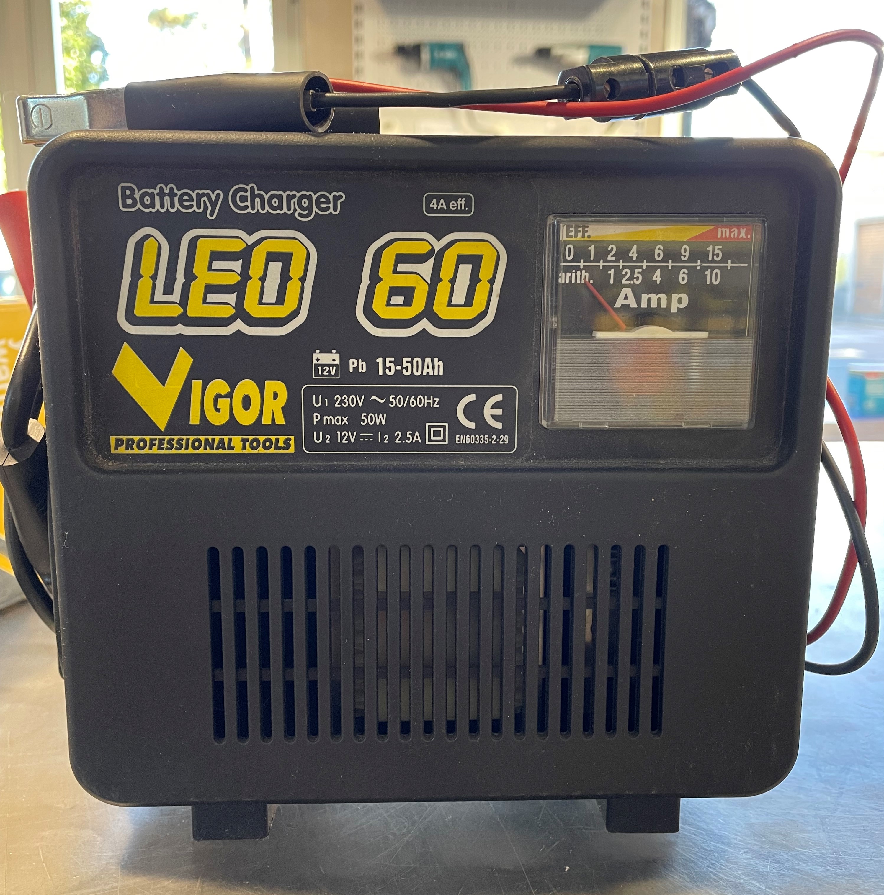 CARICABATTERIE VIGOR LEO 60